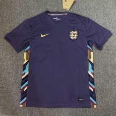 24 England Away